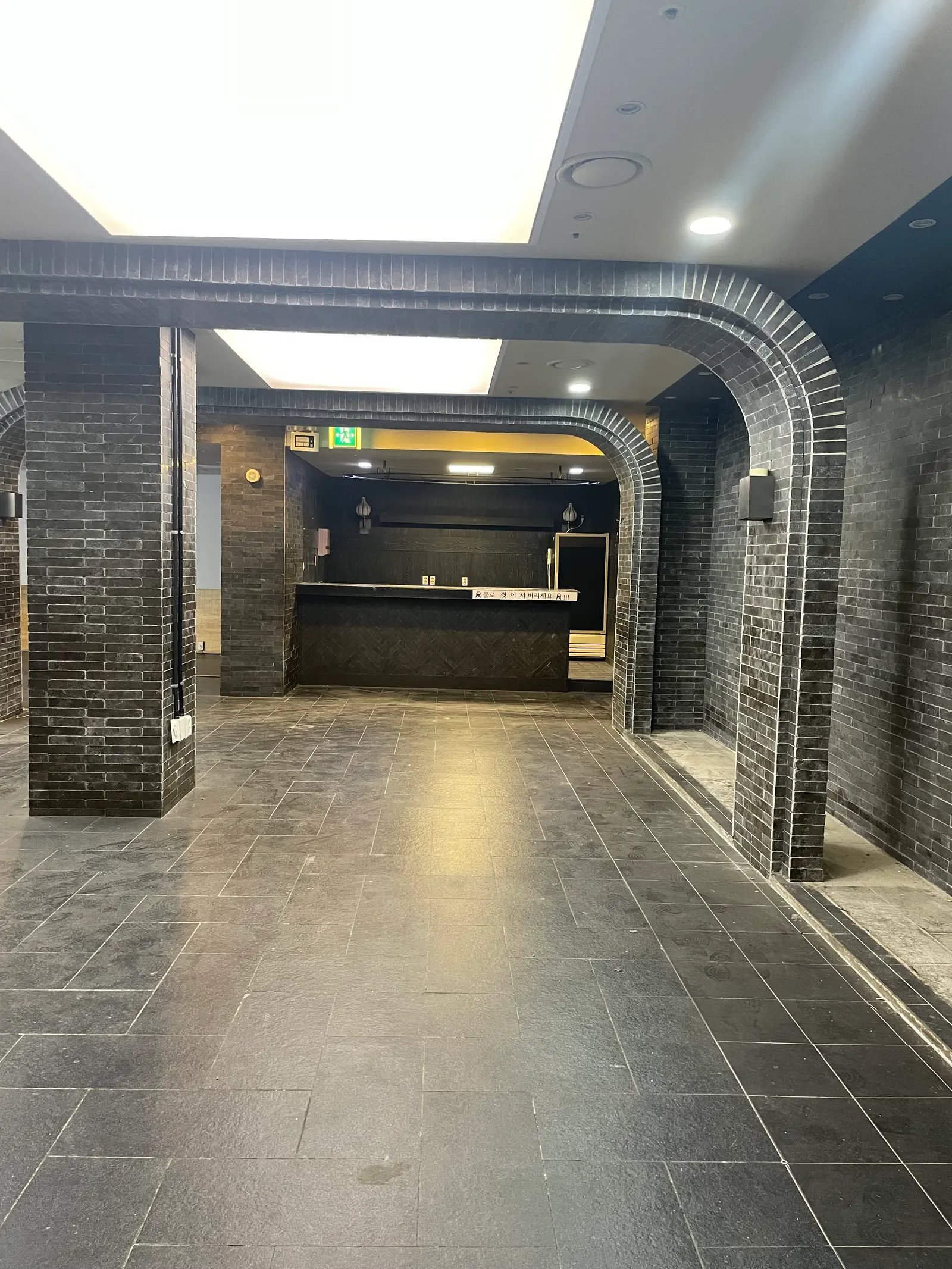 압구정역 로데오거리 180평 대형공간 2