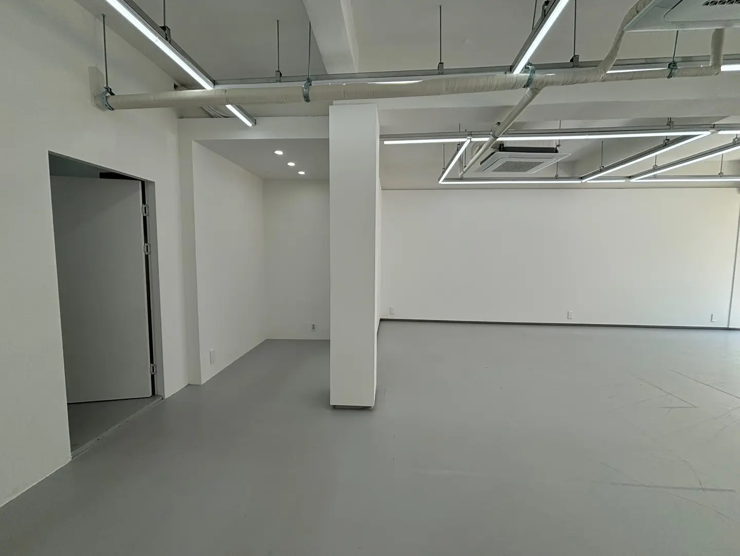 성수 연무장길 메인 23평 신규공간 4