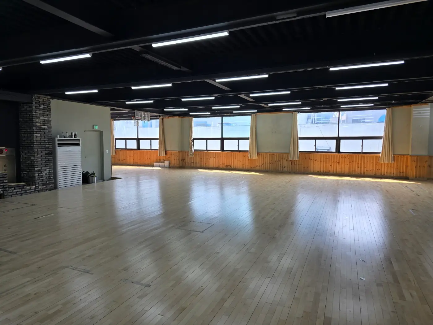 성수역 도보 4분 회사사옥 4층 공간 4