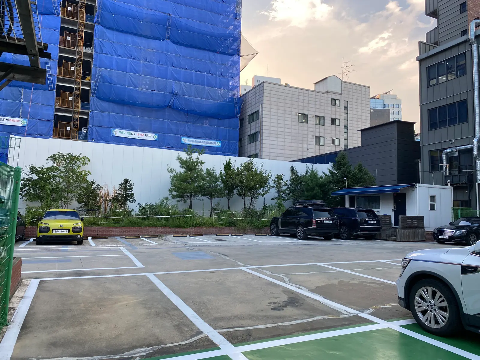 성수동 1층 약 230평 팝업스토어