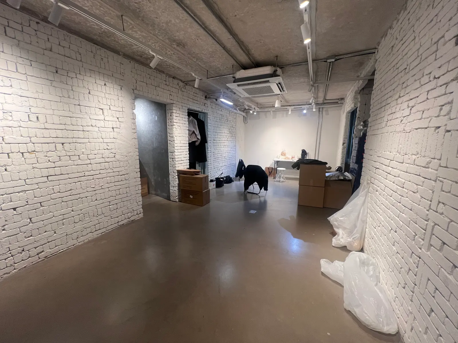 성수동 연무장길 중심에 위치한 복합 문화 공간 4