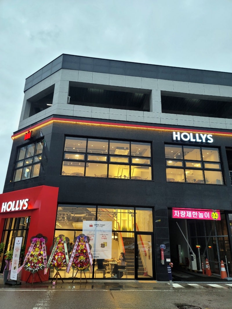 논산내동 신축 복층구조 대형상가(할리스카페운영했었음) 3