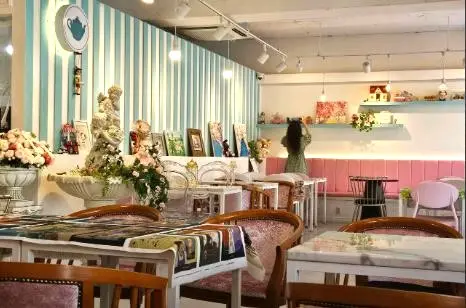대학로 혜화 창경궁 대로변 30평대 카페 공간 2
