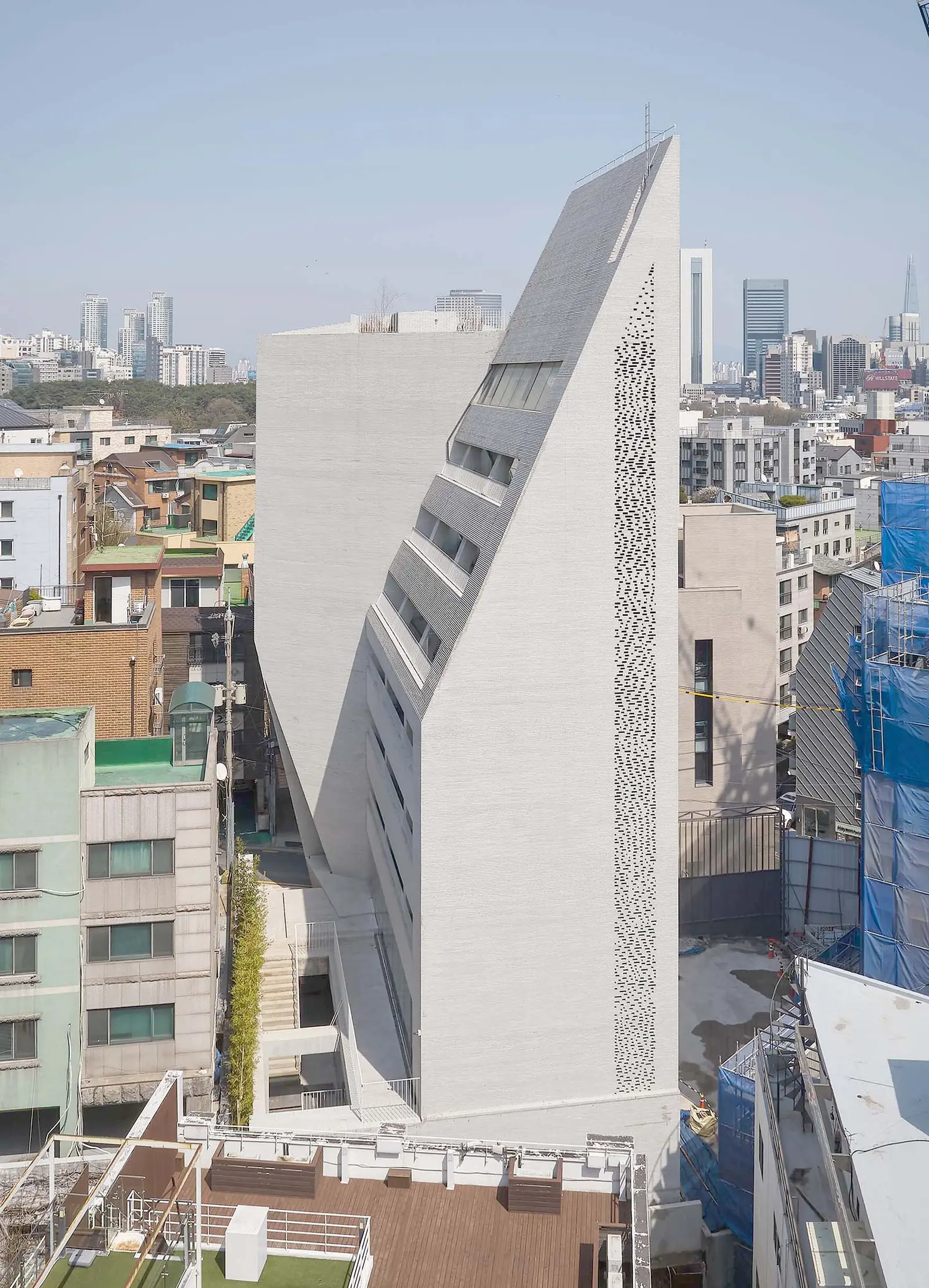 루프탑이 있는 강남 신축 프리미엄 공간