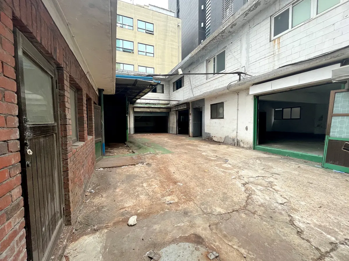 성수동 연무장길 라인 공장공간 다양한 인테리어 가능한 곳 기업팝업스토어 추천 3