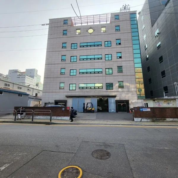 성수역 도보 5분 코끼리베이글 인근 넓은 공간