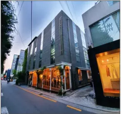 도산공원 유동인구 많은 거리 건물 전체 사용 가능공간