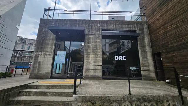 홍대 상상마당 인근 1~2층 연층구조로 루프탑, 테라스 활용가능 공간