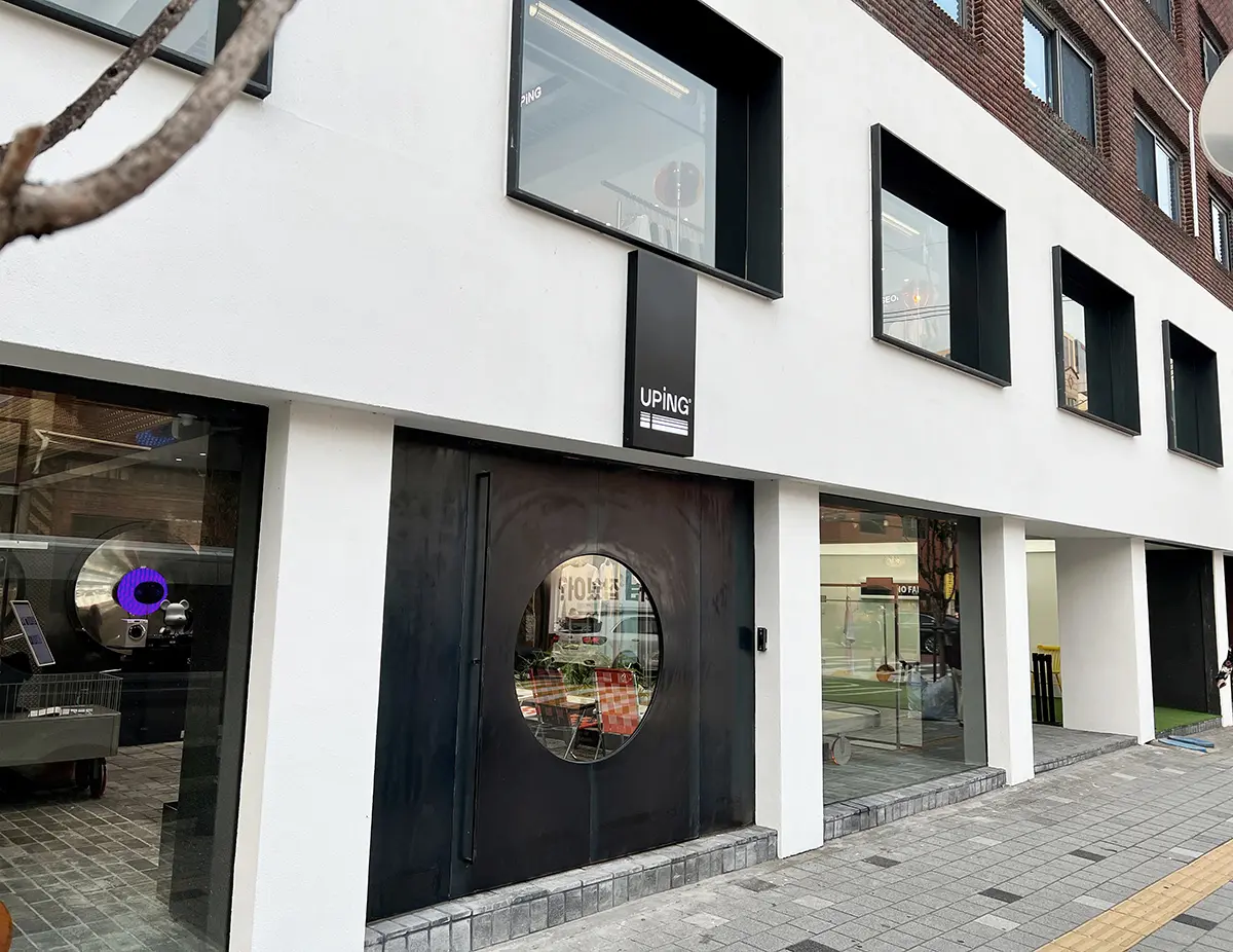성수동 연무장길 메인거리 트렌디한 역세권 공간